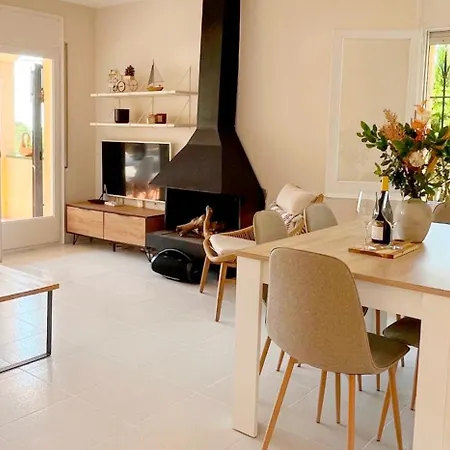 Βίλα Privada Con Piscina, Vistas Al Mar Y Montana En *